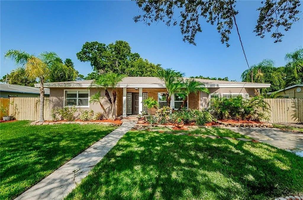 Picture of 705 Bayshore Drive, Tarpon Springs, FL 34689