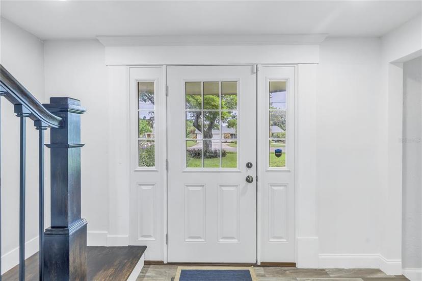 Picture of 768 Pinellas Point Drive S, St Petersburg FL 33705