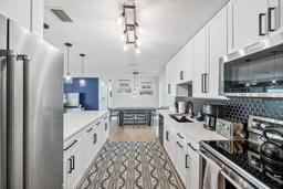 Picture of 243 Moss Lane, Venice, FL 34293