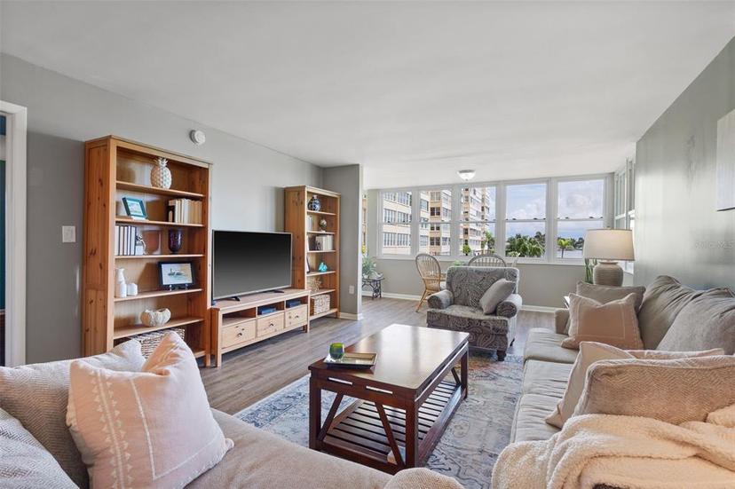 Picture of 5130 Brittany Drive S Unit 208, St Petersburg FL 33715