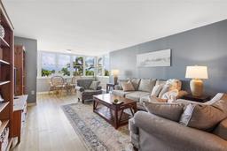 Picture of 5130 Brittany Drive S Unit 208, St Petersburg, FL 33715