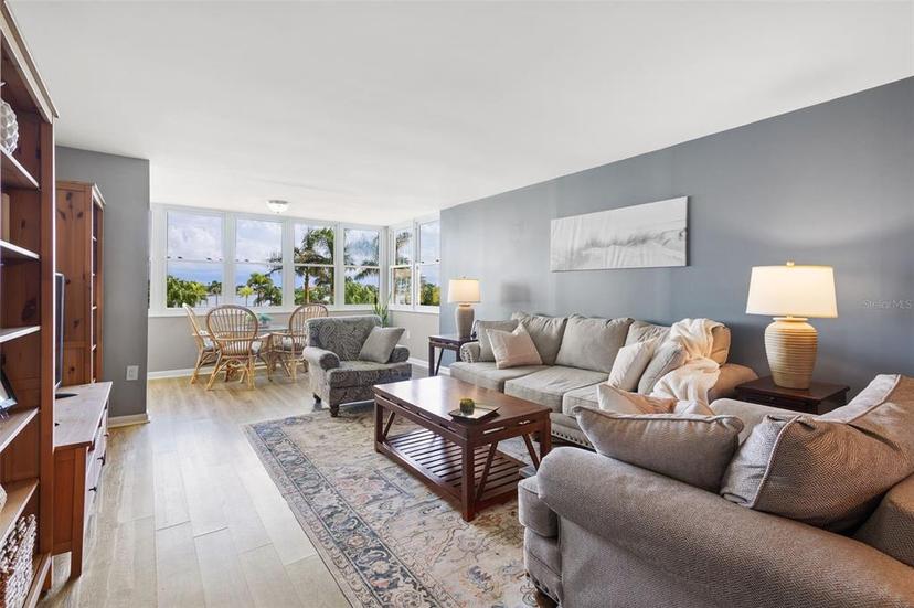 Picture of 5130 Brittany Drive S Unit 208, St Petersburg FL 33715