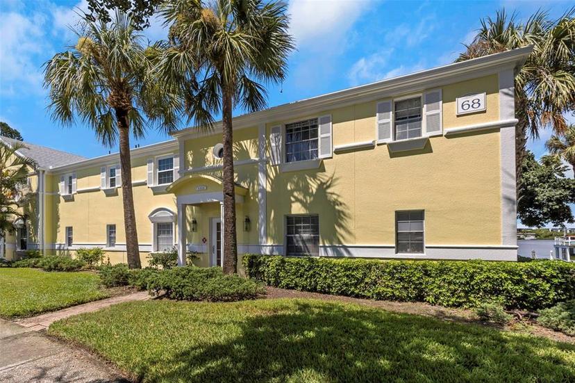 Picture of 105 Pompano Drive Se Unit A, St Petersburg FL 33705