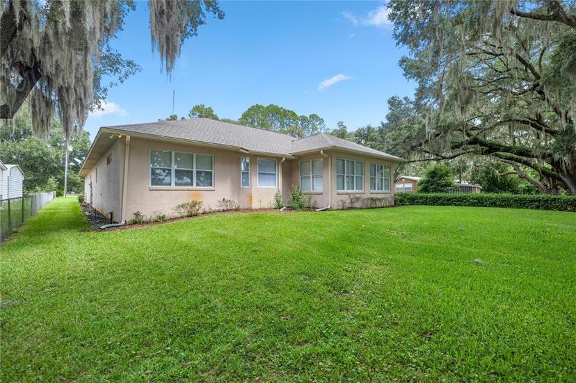 Picture of 11196 NE 227Th Place Road, Fort Mc Coy FL 32134