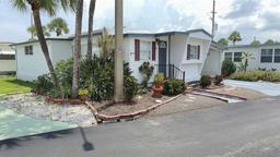 Picture of 4851 W Gandy Boulevard Unit B11L35, Tampa, FL 33611