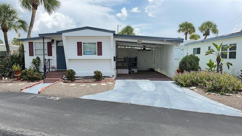 Picture of 4851 W Gandy Boulevard Unit B11L35, Tampa FL 33611