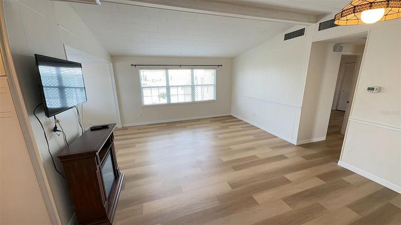 Picture of 4851 W Gandy Boulevard Unit B11L35, Tampa FL 33611