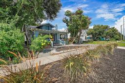 Picture of 2111 Burlington Avenue N, St Petersburg, FL 33713