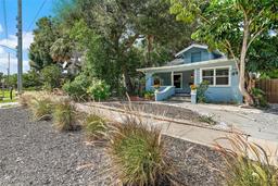 Picture of 2111 Burlington Avenue N, St Petersburg, FL 33713