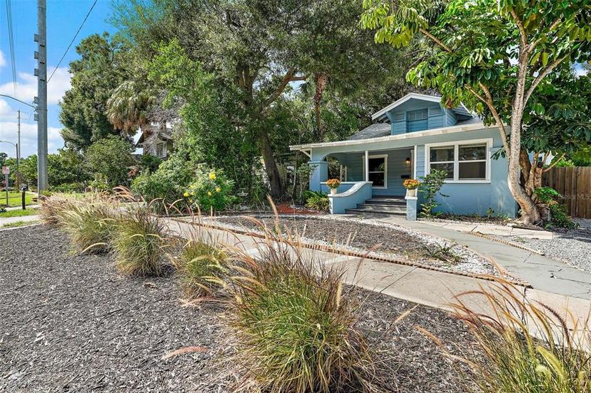 Picture of 2111 Burlington Avenue N, St Petersburg FL 33713