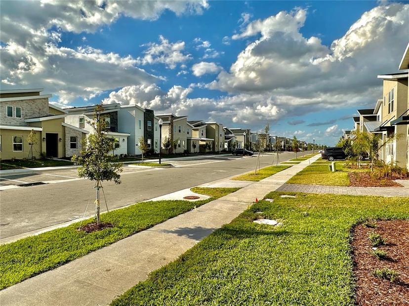 Picture of 9095 Sommerset Hills Drive, Davenport FL 33896