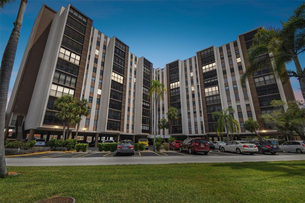Picture of 10355 Paradise Boulevard Unit 702, Treasure Island, FL 33706