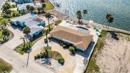 Picture of 929 Suncrest Lane, Englewood, FL 34223