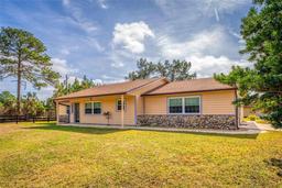 Picture of 1327 W State Road 40, Pierson, FL 32180