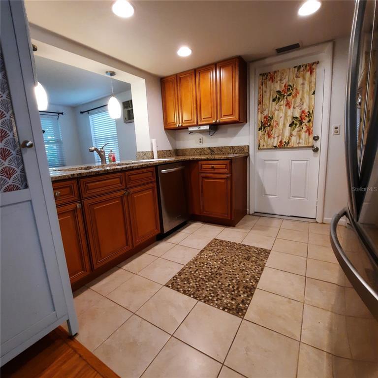 Picture of 10011 40Th Street N Unit 3, Pinellas Park FL 33782