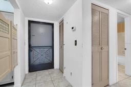 Picture of 3120 29Th Avenue N Unit 103, St Petersburg, FL 33713