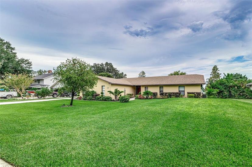 Picture of 926 Van Drive, Auburndale FL 33823