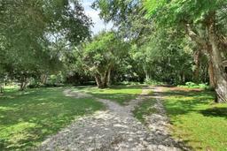Picture of 146 Westwood Avenue, Deland, FL 32720
