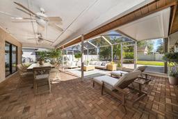 Picture of 1105 Deer Run Place, Valrico, FL 33594