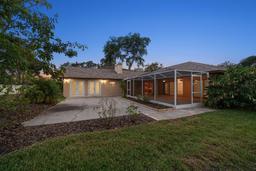 Picture of 1105 Deer Run Place, Valrico, FL 33594