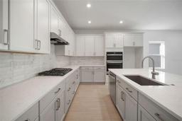 Picture of 6216 Broad Field Avenue, Apollo Beach, FL 33572