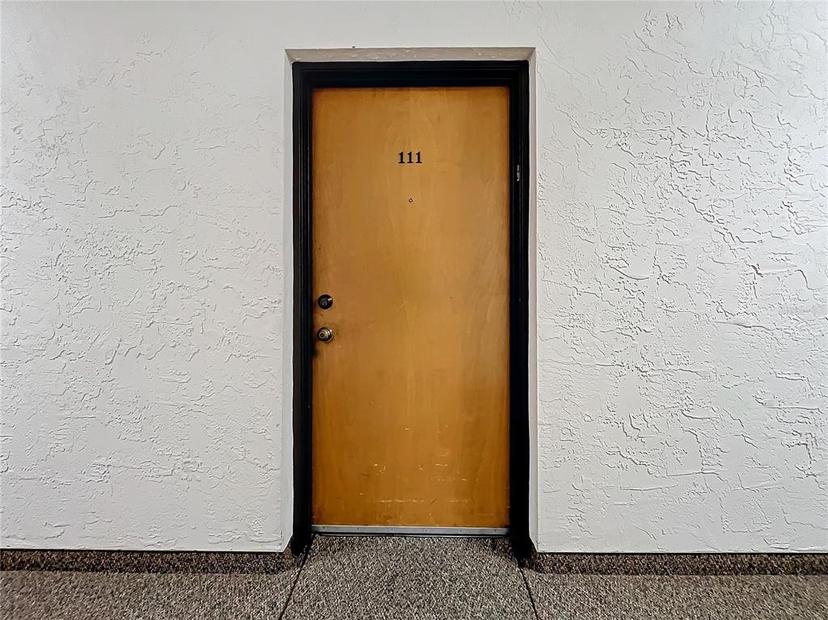 Picture of 2587 Countryside Boulevard Unit 6111, Clearwater FL 33761