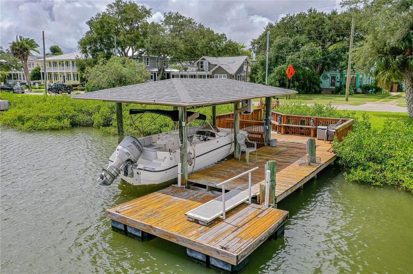 Picture of 1206 S Riverside Drive, New Smyrna Beach FL 32168
