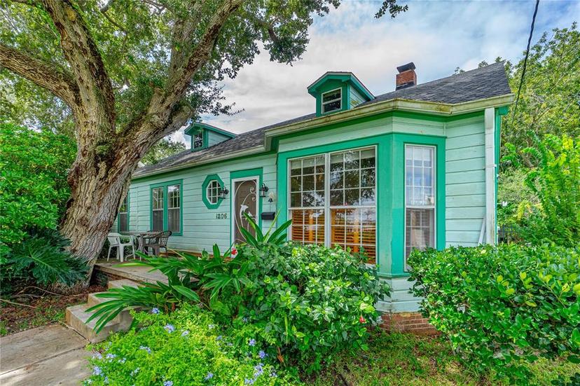 Picture of 1206 S Riverside Drive, New Smyrna Beach FL 32168