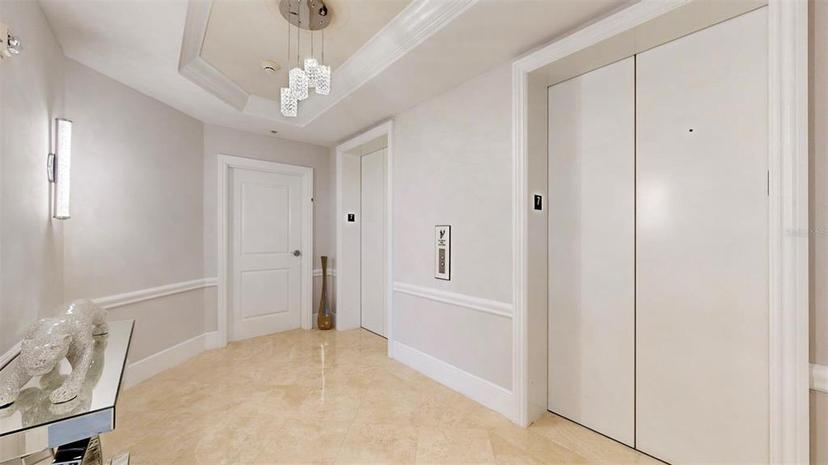 Picture of 450 Knights Run Avenue Unit 702, Tampa FL 33602