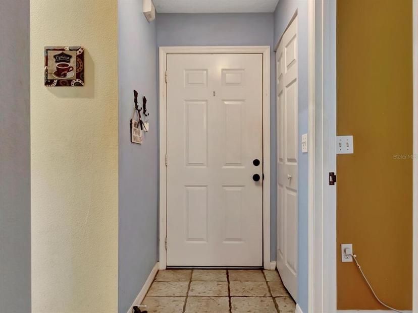 Picture of 642 N Jefferson Avenue Unit 13, Sarasota FL 34237