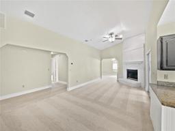 Picture of 862 N 4Th Avenue, Deltona, FL 32725