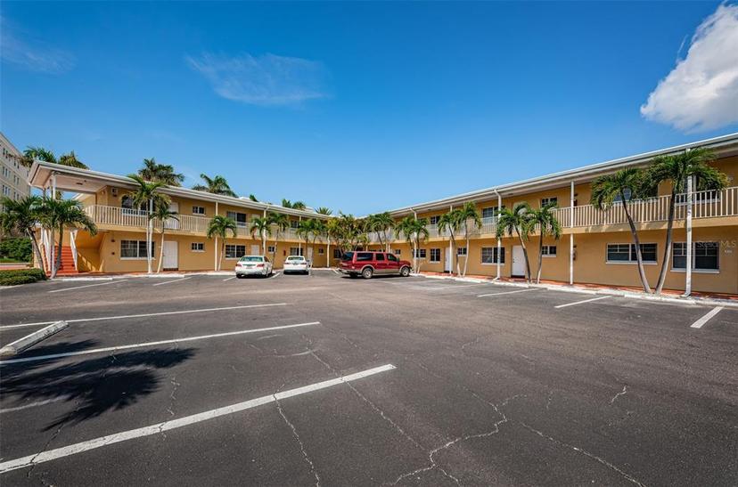 Picture of 19417 Gulf Boulevard Unit E211, Indian Rocks Beach FL 33785