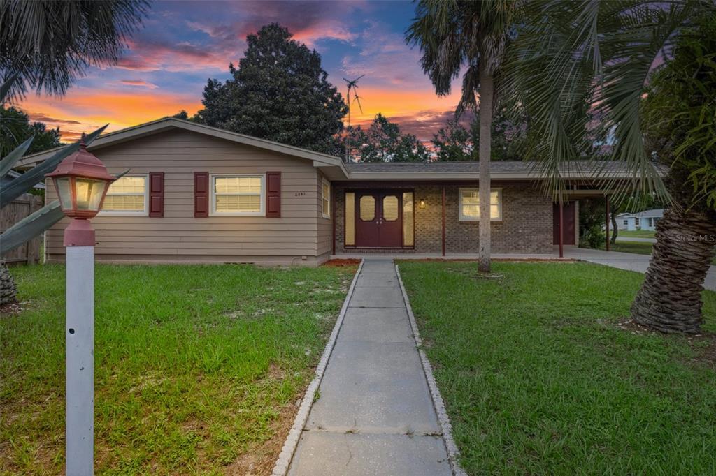 Picture of 2041 W Howard Place, Citrus Springs, FL 34434