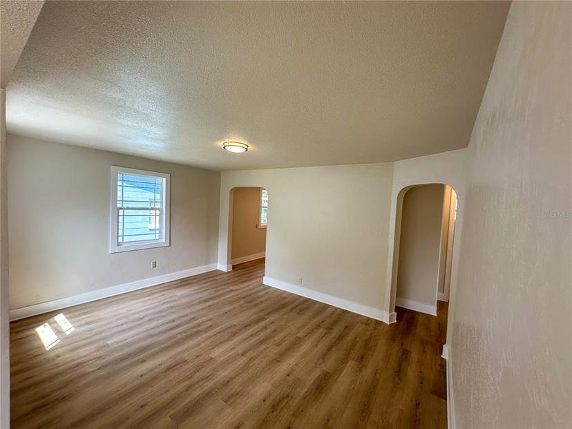 Picture of 1650 Prescott Street S, St Petersburg FL 33712
