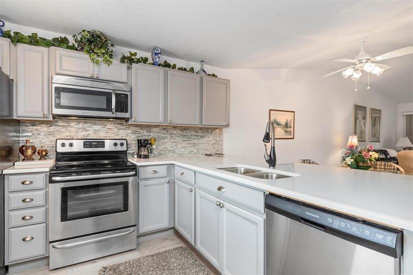 Picture of 175 Kings Highway 437-Bldg 4, Punta Gorda FL 33983
