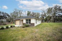 Picture of 2482 County Road 423, Lake Panasoffkee, FL 33538