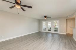Picture of 10500 N Village Drive N Unit 102, Seminole, FL 33772