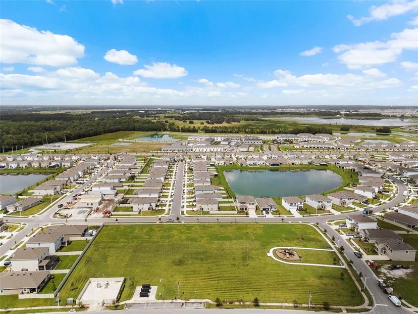 Picture of 8861 Forge Breeze Loop, Wesley Chapel FL 33545