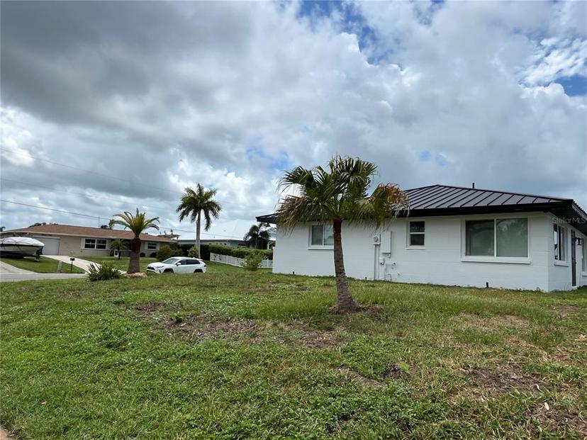 Picture of 1359 Cambridge Drive, Venice FL 34293