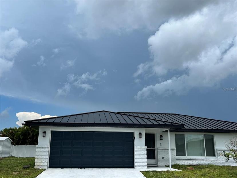 Picture of 1359 Cambridge Drive, Venice FL 34293