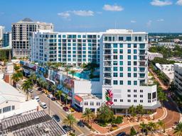 Picture of 111 S Pineapple Avenue Unit 1009, Sarasota, FL 34236