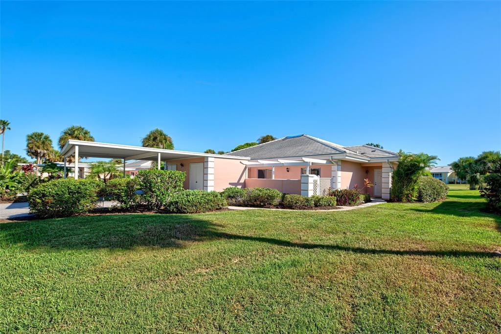 Picture of 314 Cerromar Way Unit 16, Venice, FL 34293