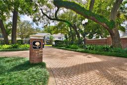 Picture of 1223 Country Club Oaks Circle, Orlando, FL 32804