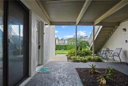 Picture of 1935 Conway Road Unit M3, Orlando, FL 32812