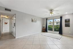 Picture of 1935 Conway Road Unit M3, Orlando, FL 32812
