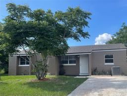 Picture of 83 Douglas Way, Frostproof, FL 33843
