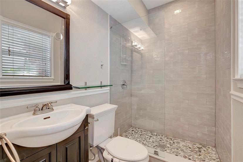 Picture of 201 6Th Street S Unit 106, St Petersburg FL 33701