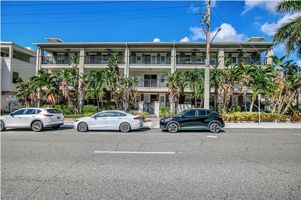 Picture of 201 6Th Street S Unit 106, St Petersburg, FL 33701