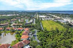 Picture of 504 Pine Hollow Circle Unit 504, Englewood, FL 34223