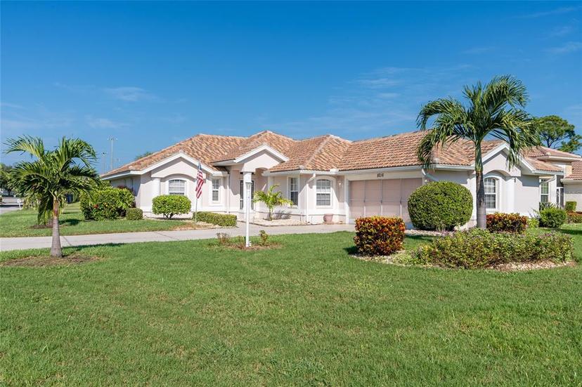 Picture of 8216 Parkside Drive, Englewood FL 34224
